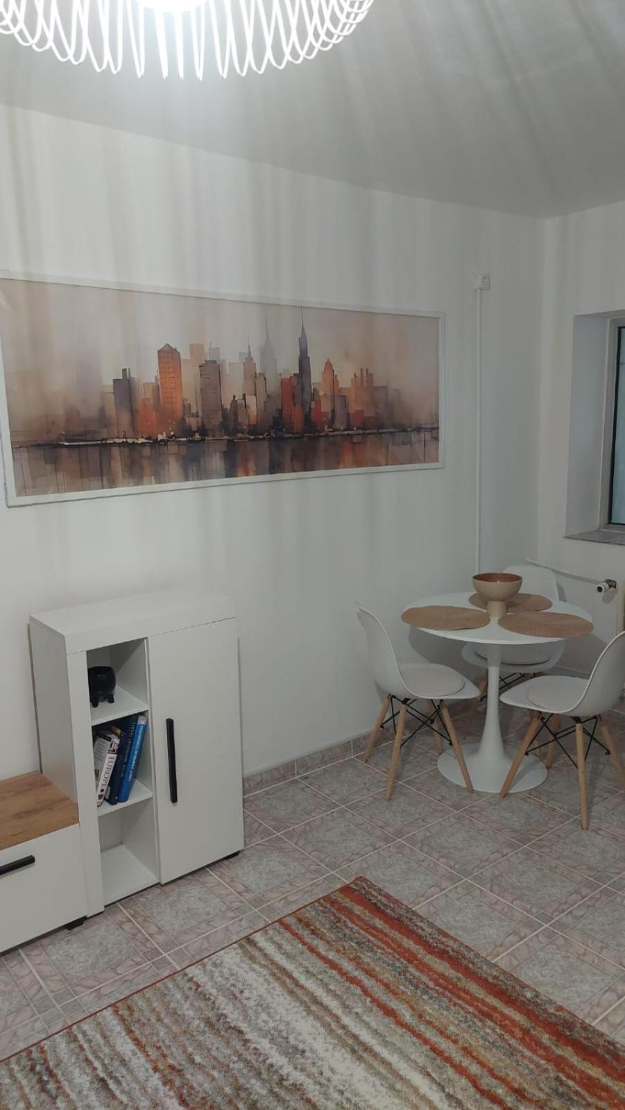 Simon's Place *